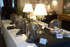 mise-en-avant-de-produits-sous-cloche-pour-presentation-presse